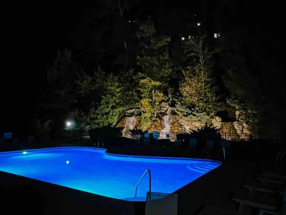 Indoor Heated Pool Hot Tub Cabin Sevierville Bagian luar foto