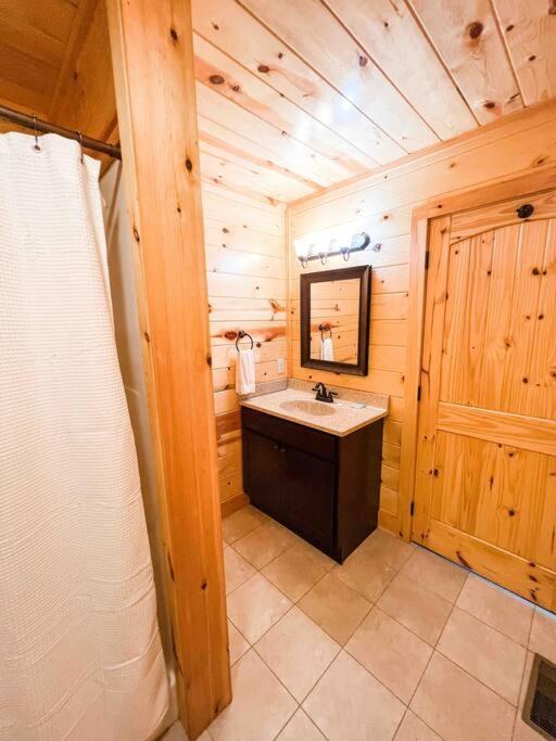 Indoor Heated Pool Hot Tub Cabin Sevierville Bagian luar foto