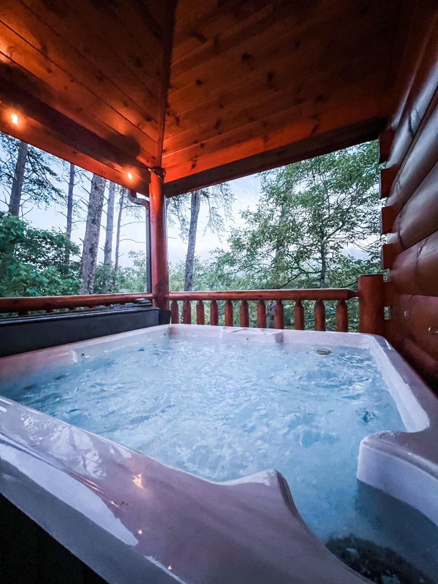 Indoor Heated Pool Hot Tub Cabin Sevierville Bagian luar foto